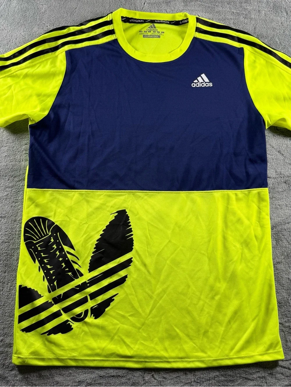 Adidas Climacool Athletic Size M T-Shirt Blue Neon Yellow Graphic Shoe Logo